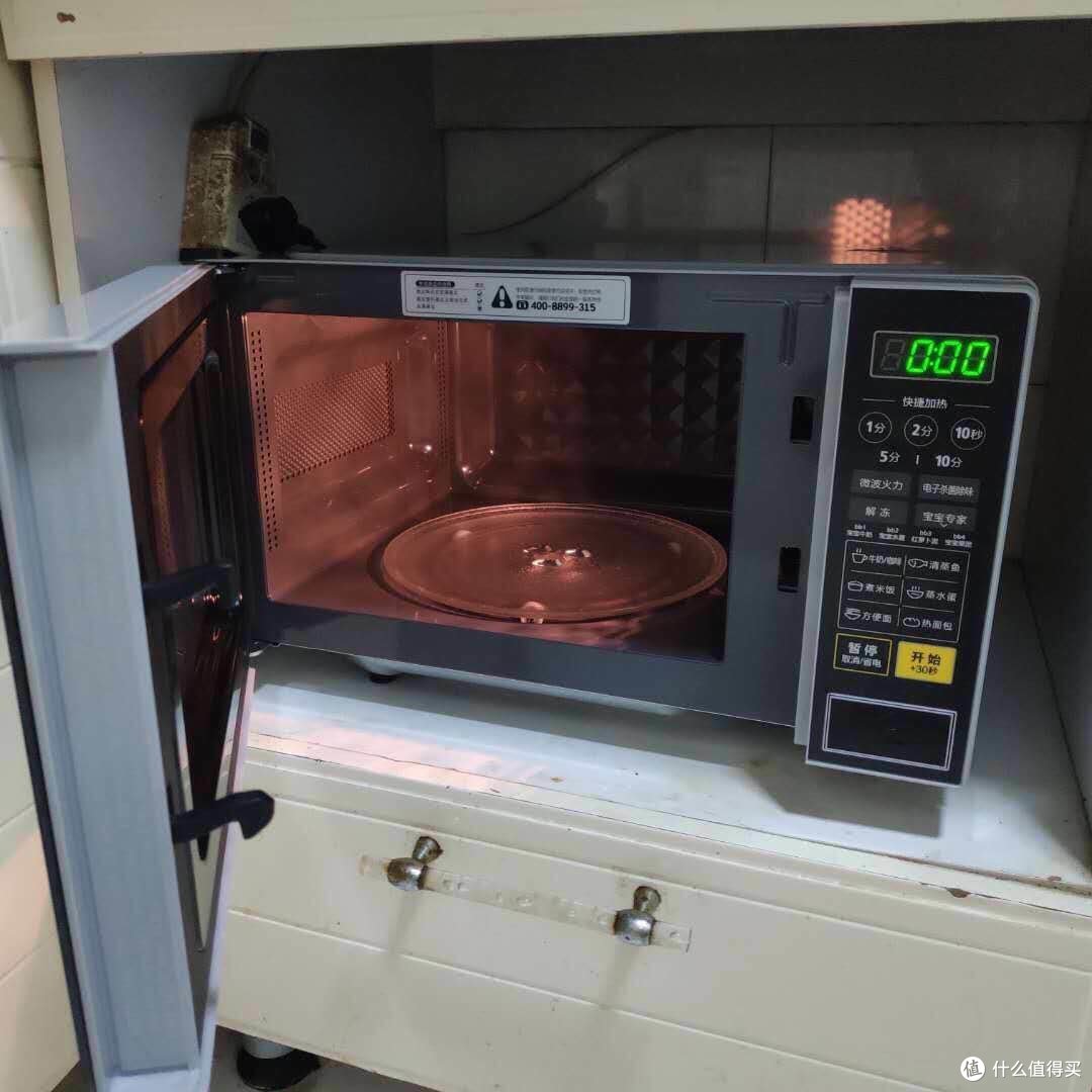 小型旋转加热微波炉,你的多功能厨房帮手