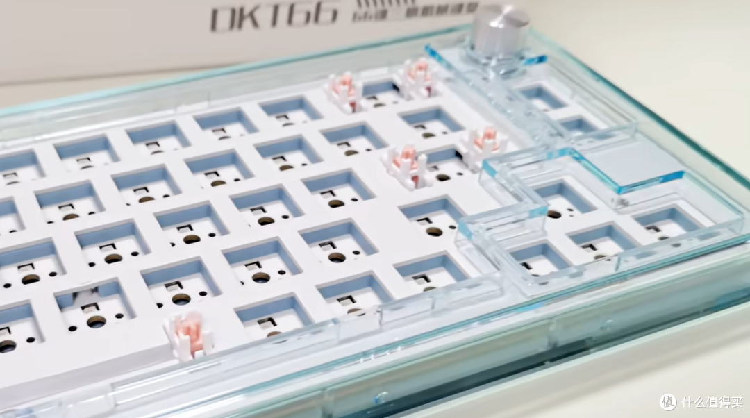 黑吉蛇DK T66 v2 白蓝三模机械键盘