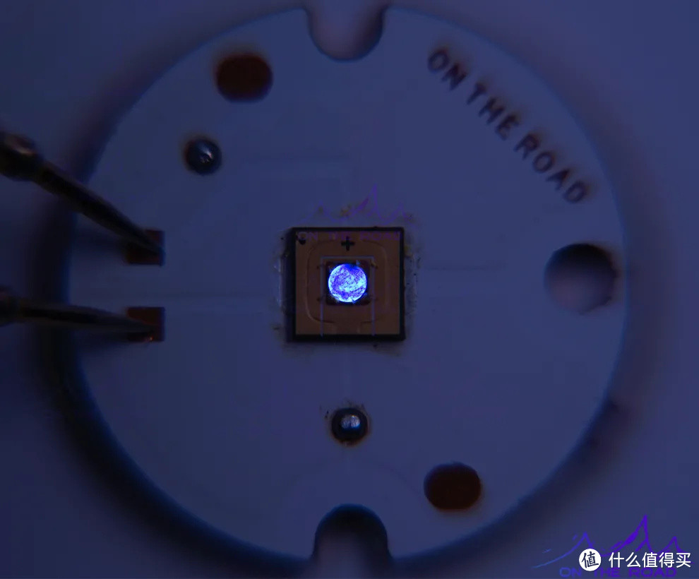氮化镓LED (GaN LED)，圆形圆芯LED、激光LED灯是什么？强光手电筒如何聚光远射？（二）