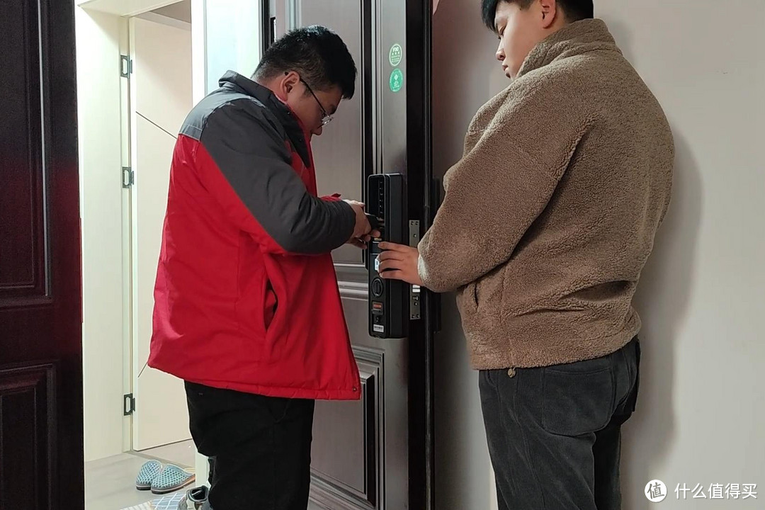 有猫眼不夹手还静音,升级后的小米智能门锁M20我更喜欢
