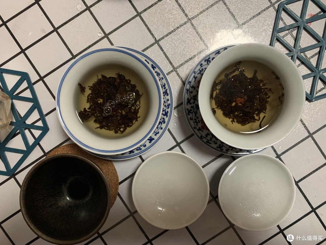《宅》话 —— 青花釉里红缠枝盖碗