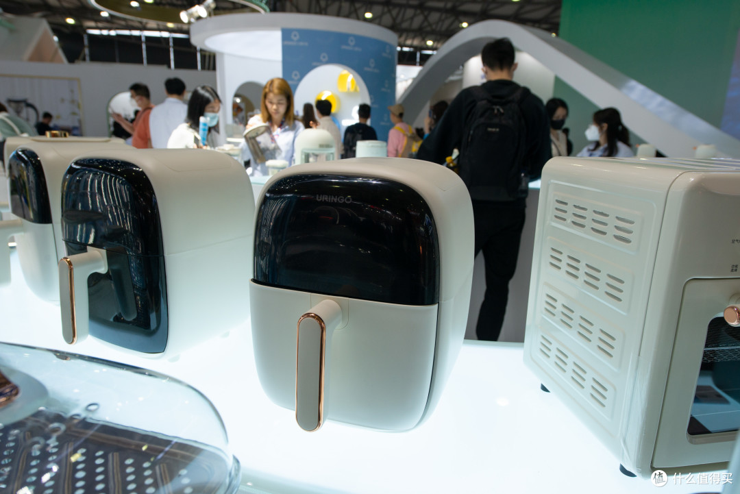 跟着侃侃行走在AWE2023,探展记录,我发现了国产小家电,微创新高颜值的生活态度
