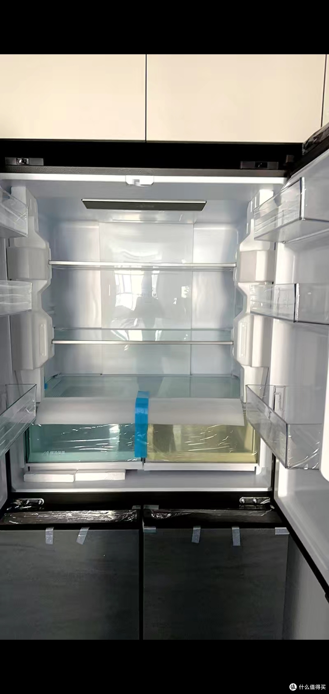 海尔4开门大冰箱,把家里的旧冰箱换掉了