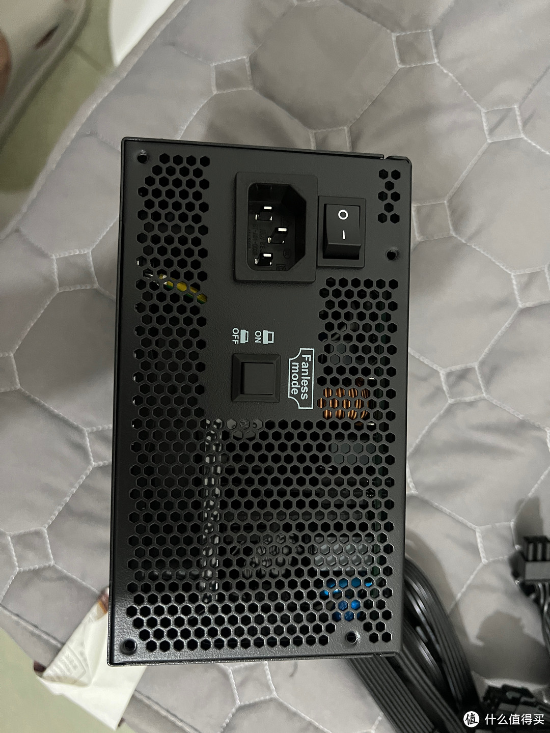 先马（SAMA）黑钻1000W 开箱，只可惜用不上了。。。