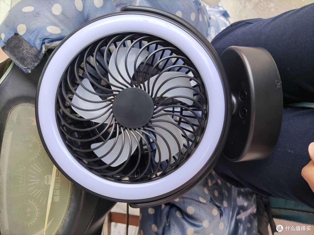 春天一起去露营感受春天吧!