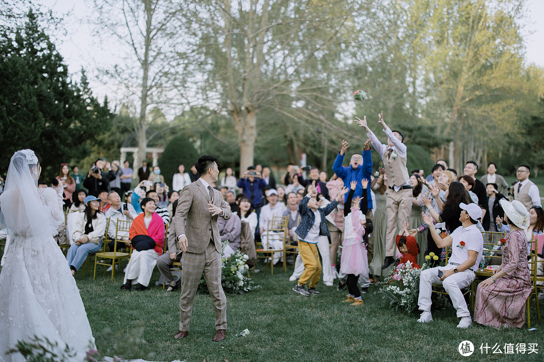 45万在北京办一场户外草坪婚礼晚宴，朋友都说是来过氛围最棒的婚礼