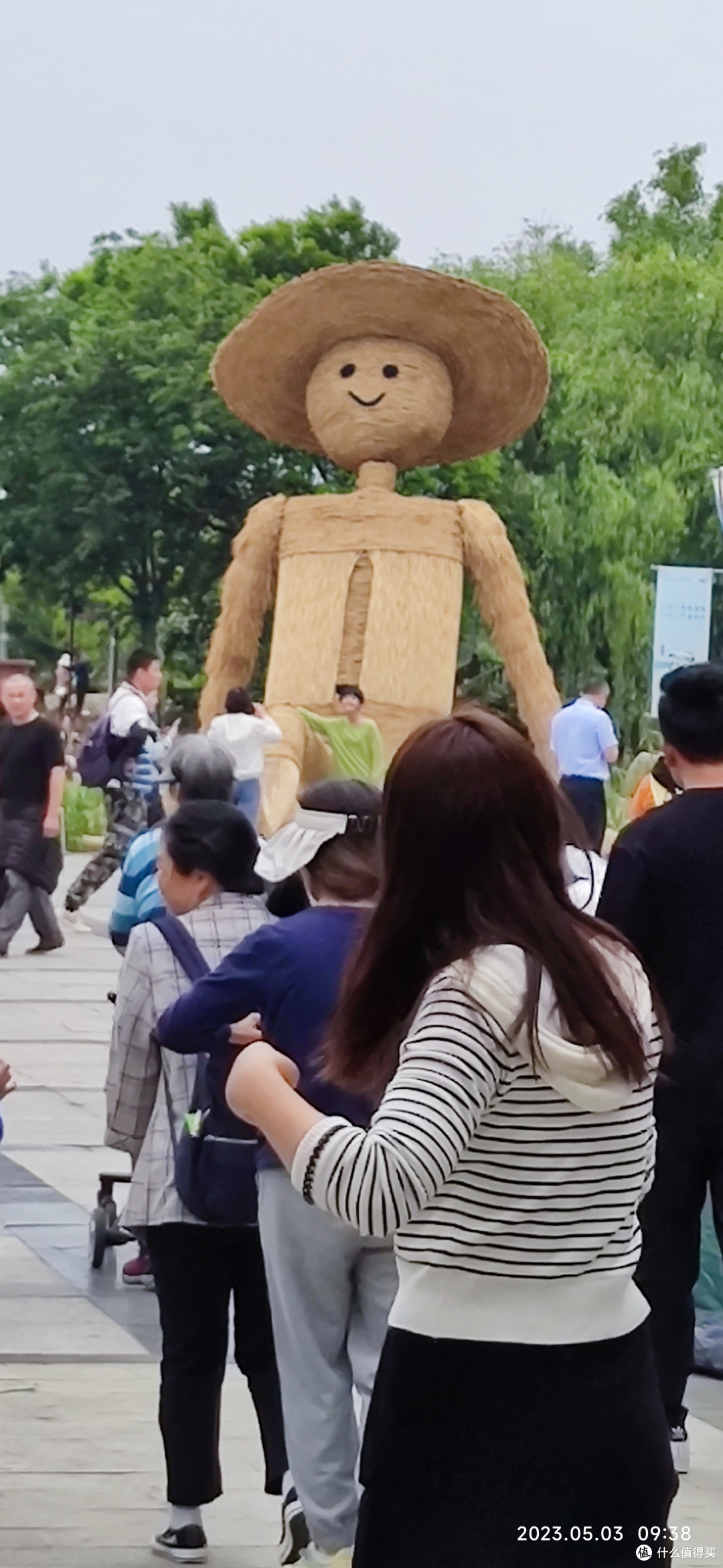 原本可以免费白嫖月季园门票,狠省一笔“巨款”的,但是我缺放弃了!这是为什么哪?