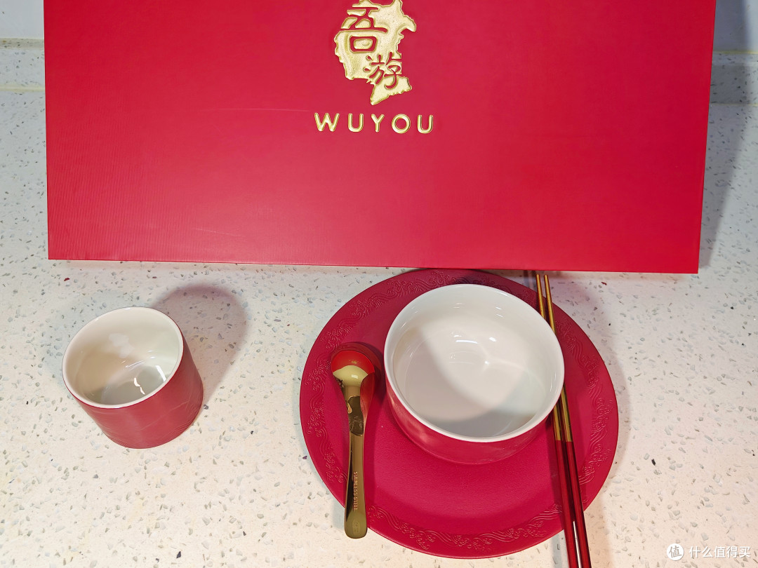 朋友结婚送什么?不妨考虑送一套精致餐具