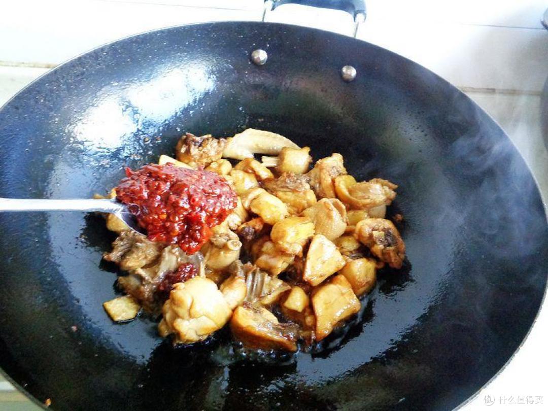 看我家周末午餐，饭菜一锅出，荤素搭配省钱省力，真好吃