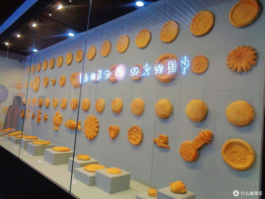 乌鲁木齐馕文化园一道亮丽的风景线,逛吃一条龙