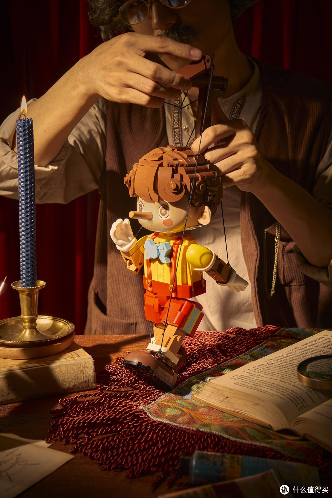 未及童话镇系列再上新，典藏级互动人偶积木——匹诺曹，内含独特玩法！