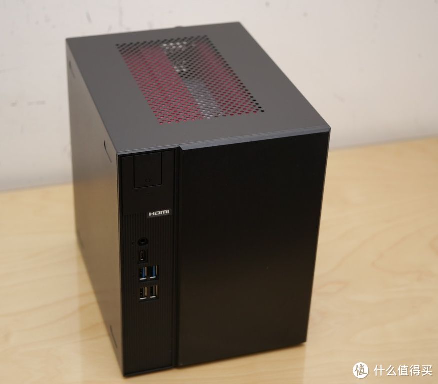 华擎DeskMeet 小钢炮主机上手体验:8L小体积,性能在线!