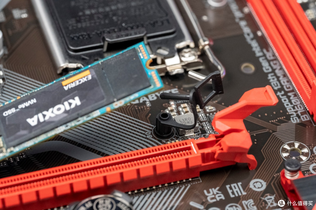 技嘉够给力,D5黑科技加持,千元内B760M魔鹰GAMING AC主板评测