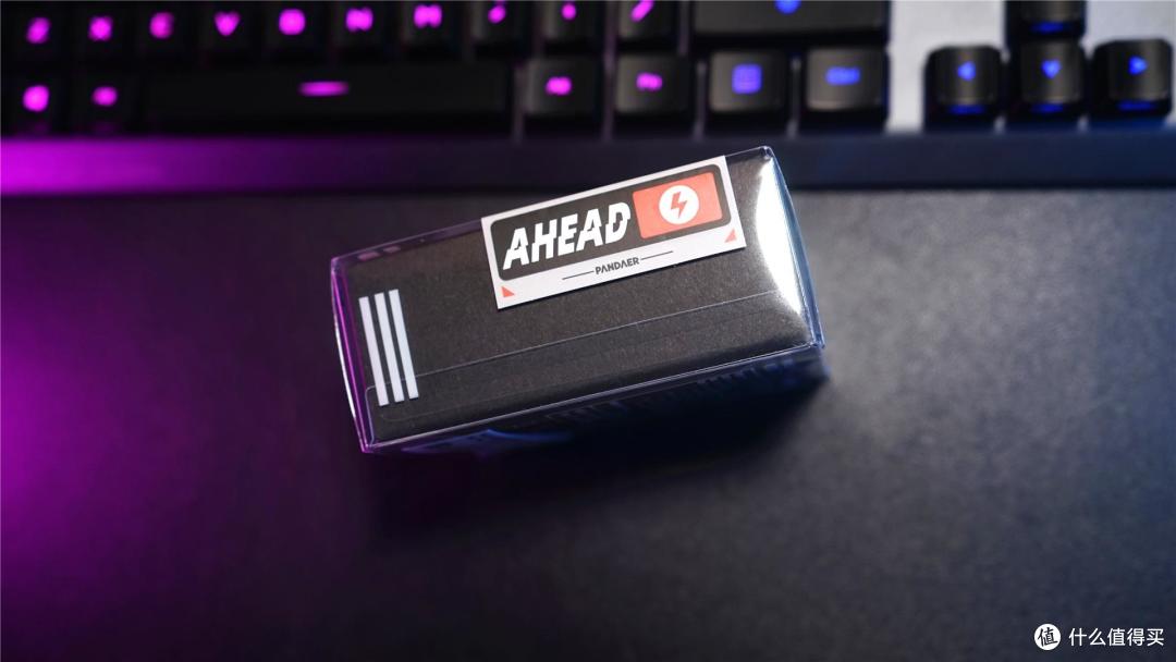 潮流单品 3口多协议高效快充—— 魅族 PANDAER 67W 氮化镓充电器