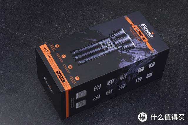 全能悍将,目之所及,皆为光明!Fenix LR40R V2.0强光搜索手电首测体验