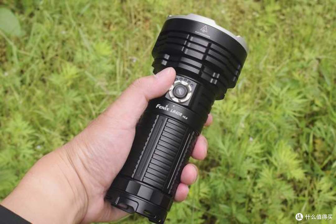 全能悍将,目之所及,皆为光明!Fenix LR40R V2.0强光搜索手电首测体验