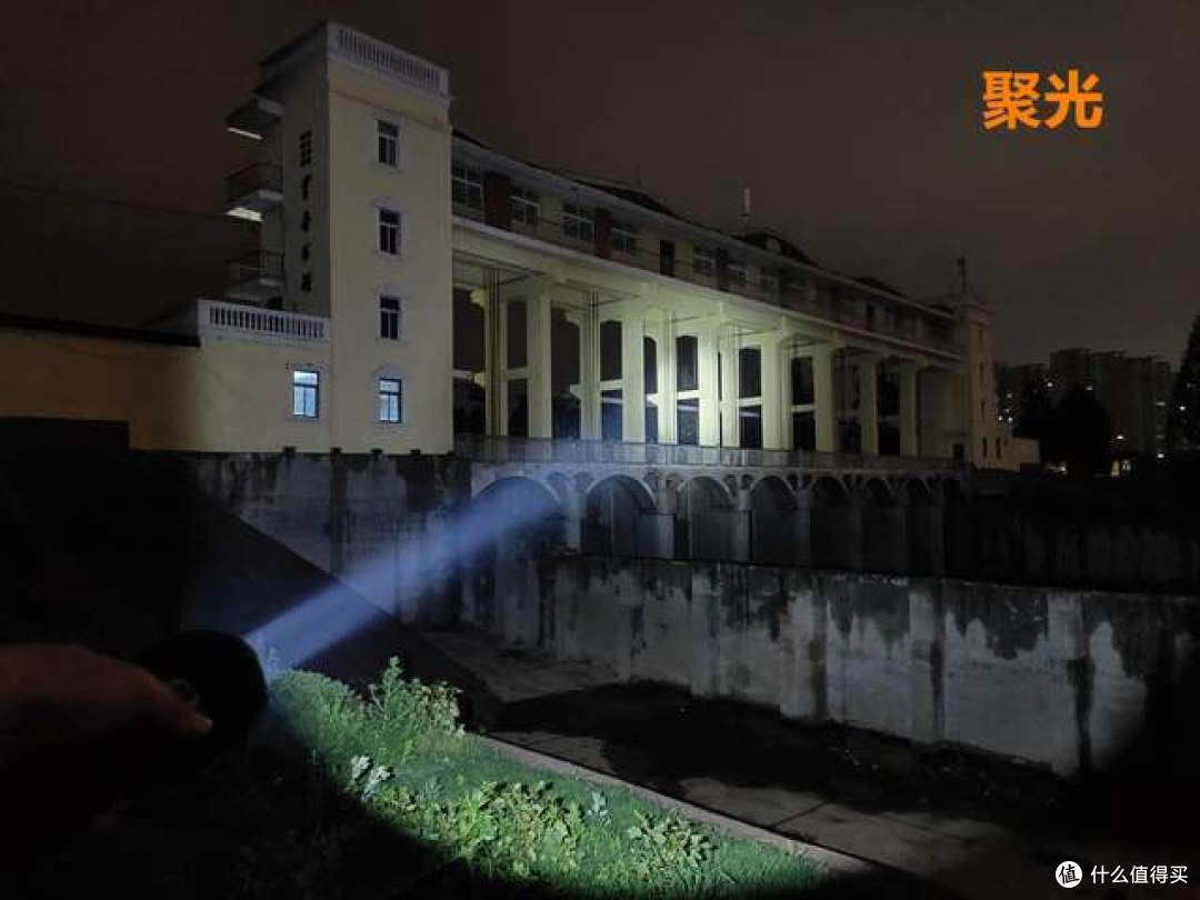 全能悍将,目之所及,皆为光明!Fenix LR40R V2.0强光搜索手电首测体验
