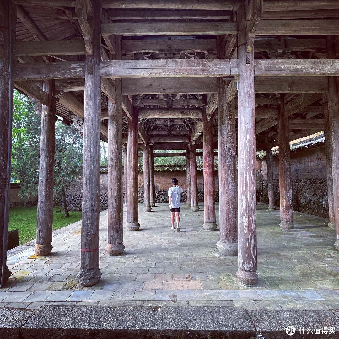 雾闯龙泉山，夜探时思寺，丽水不愧浙江山路骑行天花板！