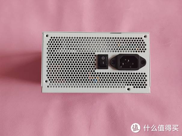 给你的远比想象的要多-安耐美GX1050DF白色自清洁ATX3.0电源评测