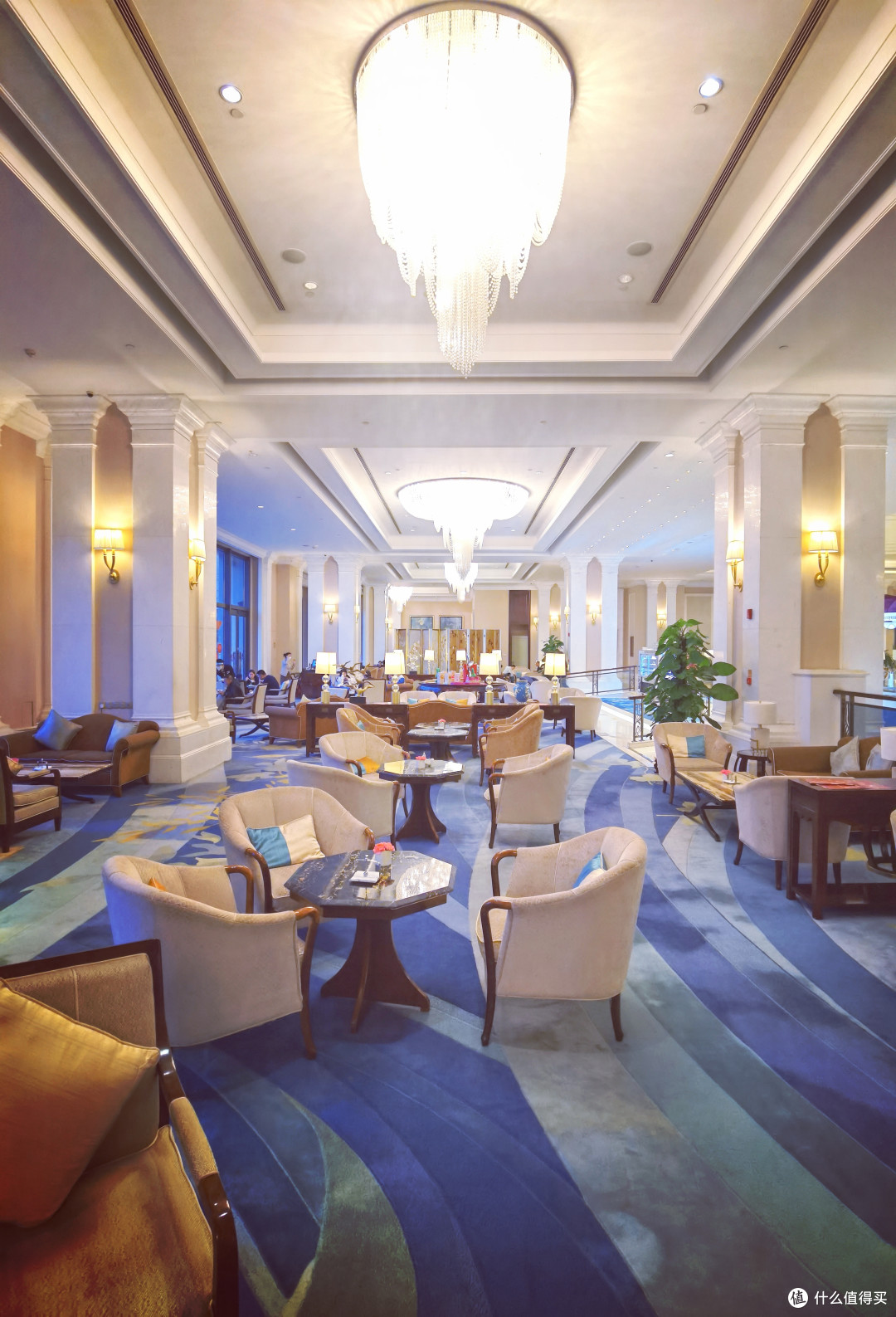 海口香格里拉酒店:豪华阁行政待遇+魔法学院主题自助晚餐体验