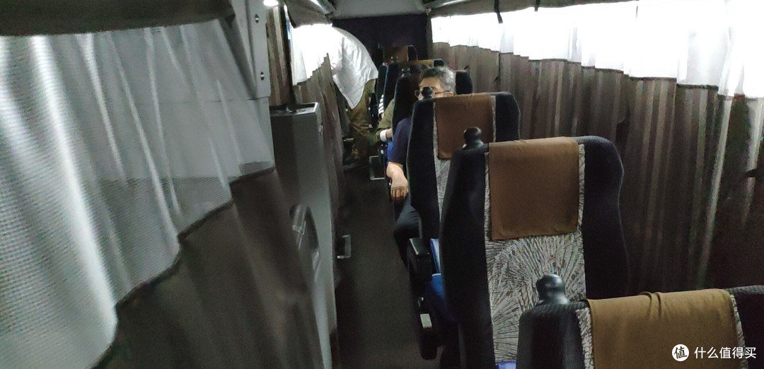 巴士内部