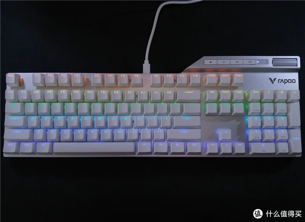 集全尺寸RGB热插拔于一身 客制化普及先锋——雷柏V700DIY机械键盘体验