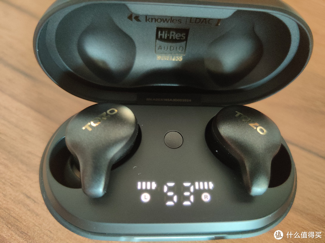 TOZO Golden X1 评测：舒适的 ANC 降噪耳机，且音质表现较为出色