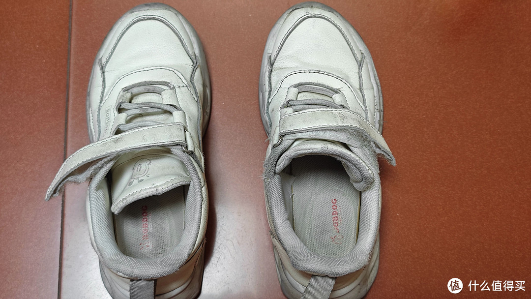 小白鞋救星——五款小白鞋清洁剂横评