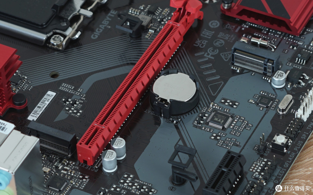 平价主板新卷王!颜值、性能、性价比全兼顾,技嘉B760M GAMING AC主板装机评测!