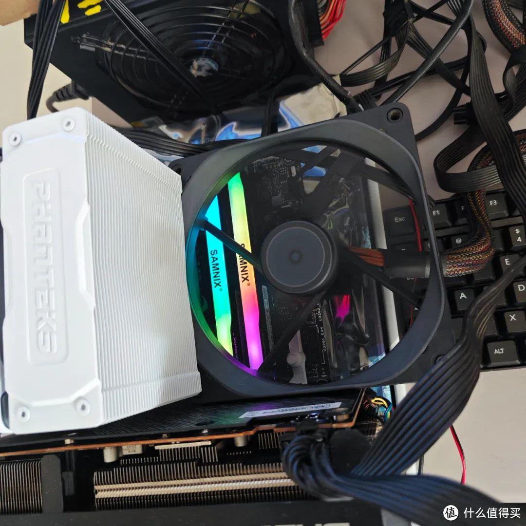 装机实测丨一键XMP 7200和超频教程，新乐士 狂刃战士RGB DDR5-7200 16G*2