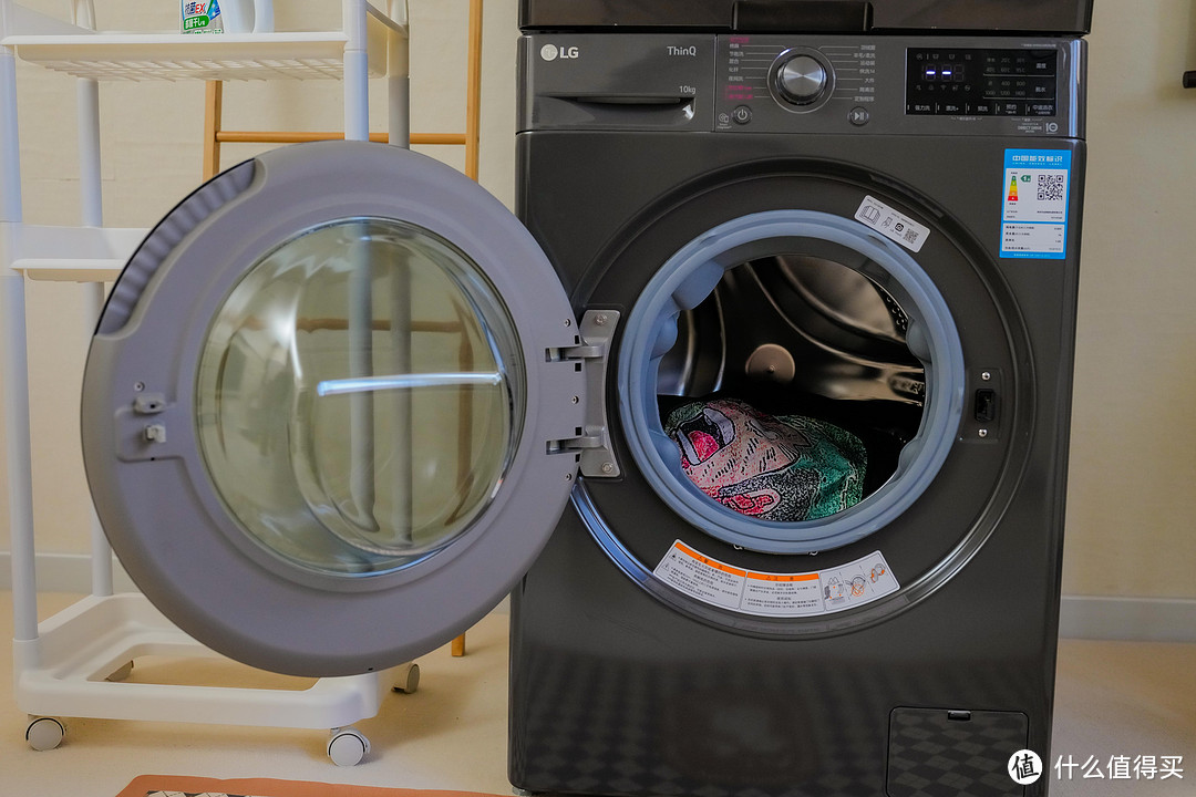 618洗烘买什么？解救“无阳台户型”！LG星云黑洗烘套装：AIDD直驱洗衣机+双转子干衣机套装使用体验！