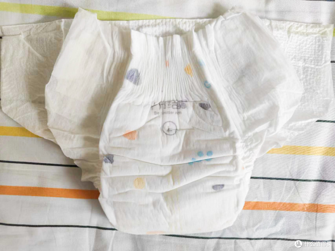 屁屁研究所——12款不同品牌的尿不湿（7款纸尿裤+5款拉拉裤）无广实测大横评