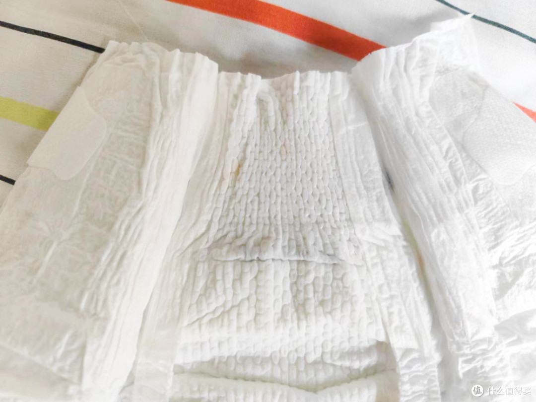 屁屁研究所——12款不同品牌的尿不湿（7款纸尿裤+5款拉拉裤）无广实测大横评