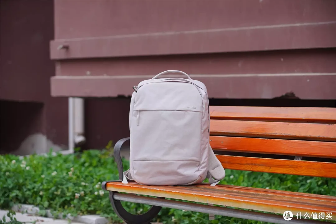 兼顾颜值与实用性，NCASE City系列背包，你最佳的选择之一！
