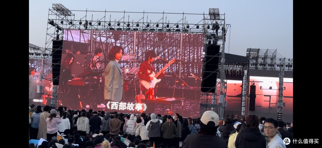 新歌首唱