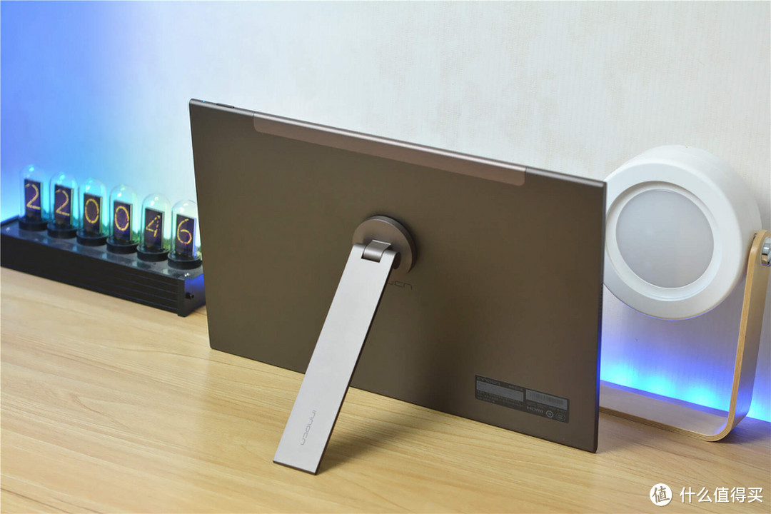 国产推出OLED触摸显示器：内置电池，支持4096级压感