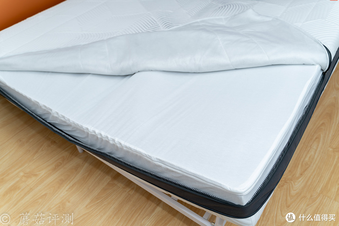 分区支撑，软硬适中，轻松享受高质量睡眠，8H TD Ace小金刚护脊乳胶弹簧床垫 评测