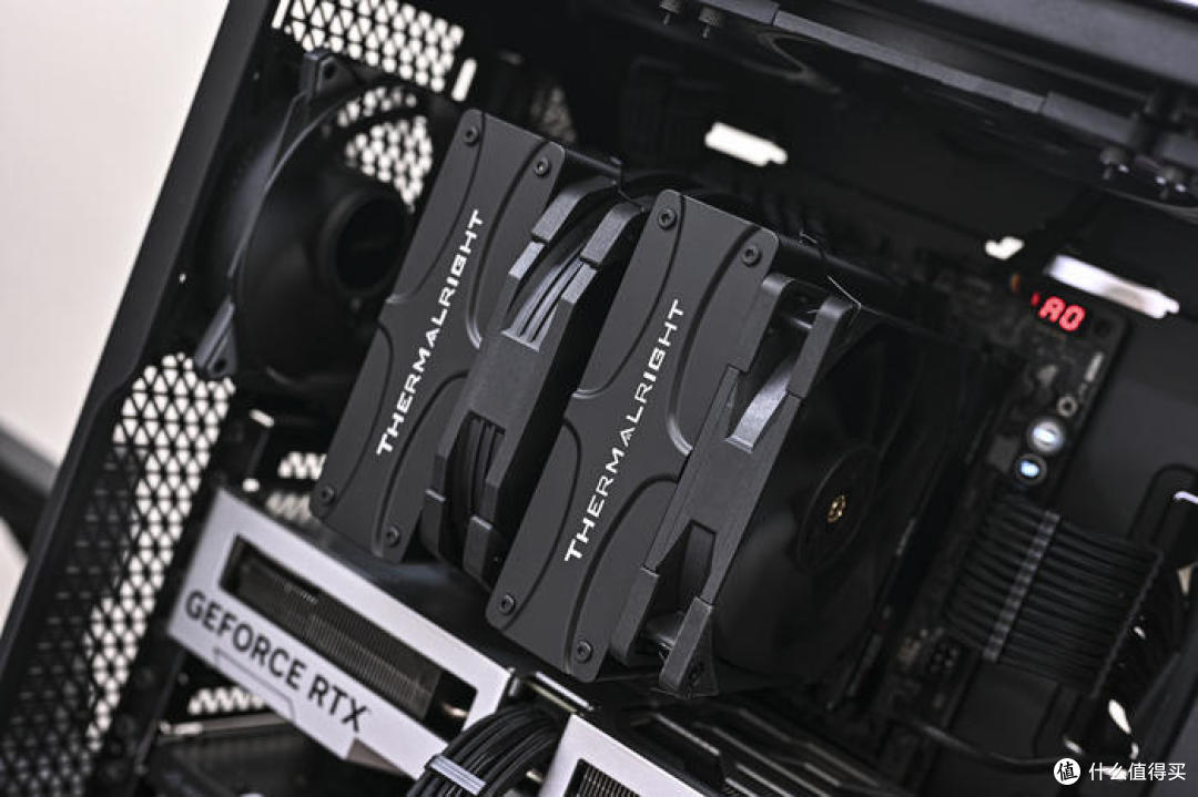 无光风塔——ROG Z690 HERO+影驰 4070Ti+安钛克 P1 初星装机展示