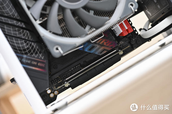 萌妹纸的快乐箱——ROG B760-I+影驰 3060+AKLLA A2 装机展示