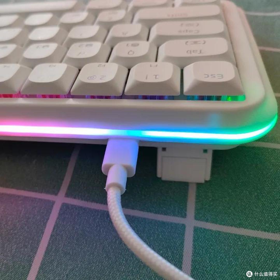 高颜值高性价比的机械键盘推荐,KEMOVE愙墨K68se机械键盘实测分享