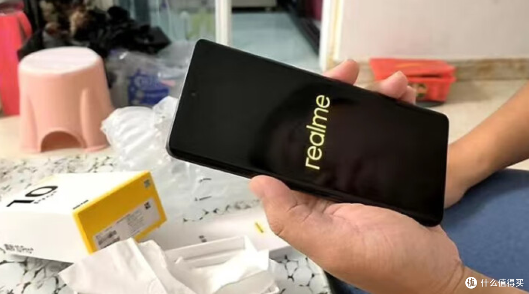 真我10 Pro+除了屏幕外，实际看点很少