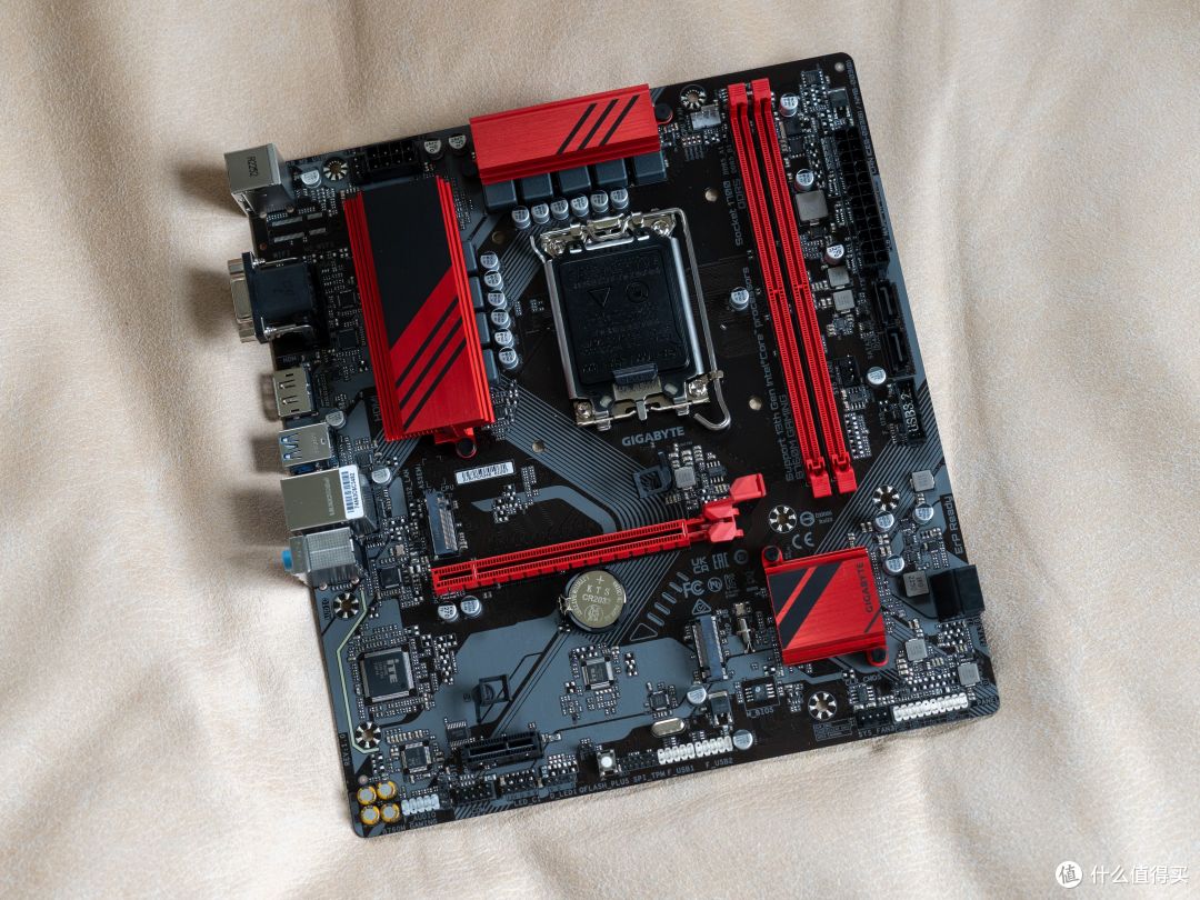千元级主板优选，技嘉魔鹰B760M GAMING主板评测