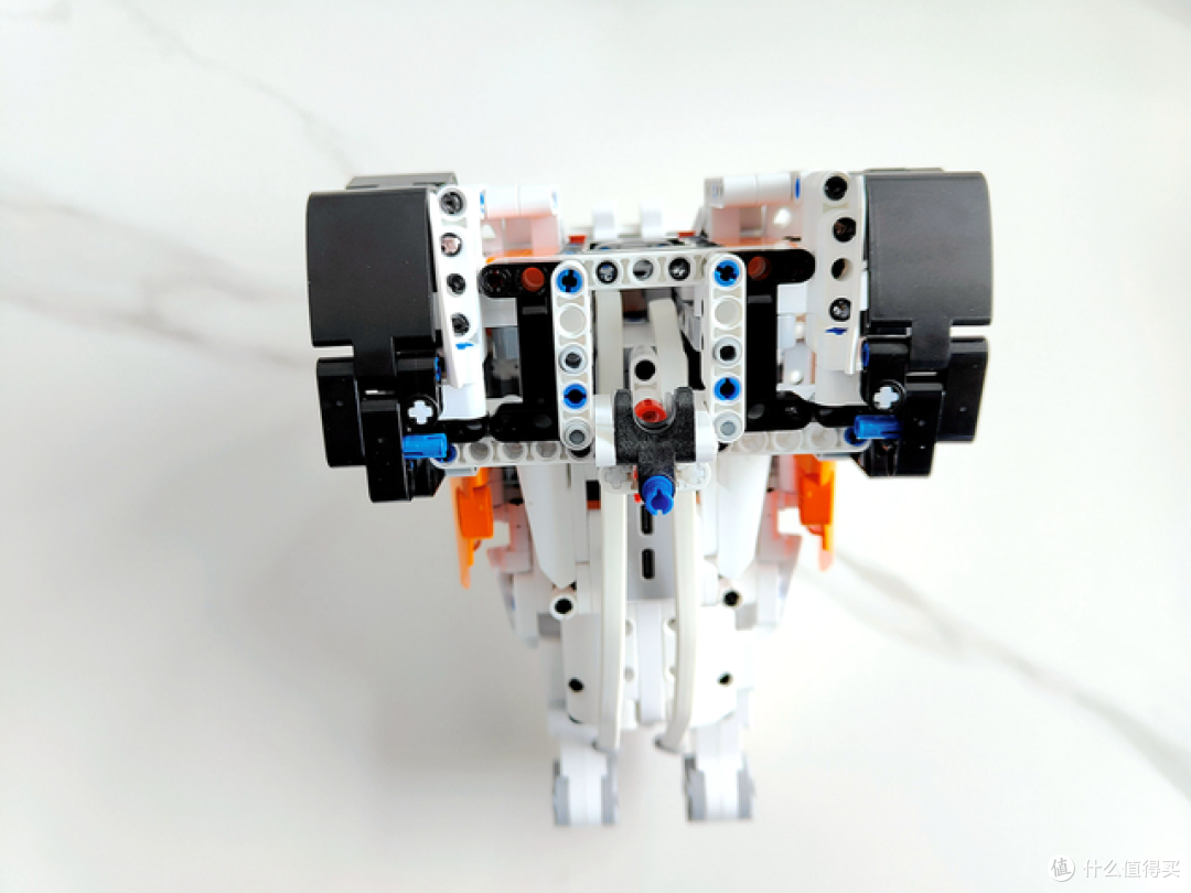 AI科技加持,平衡性堪比不倒翁,ONEBOT 积木平衡机器人 II体验