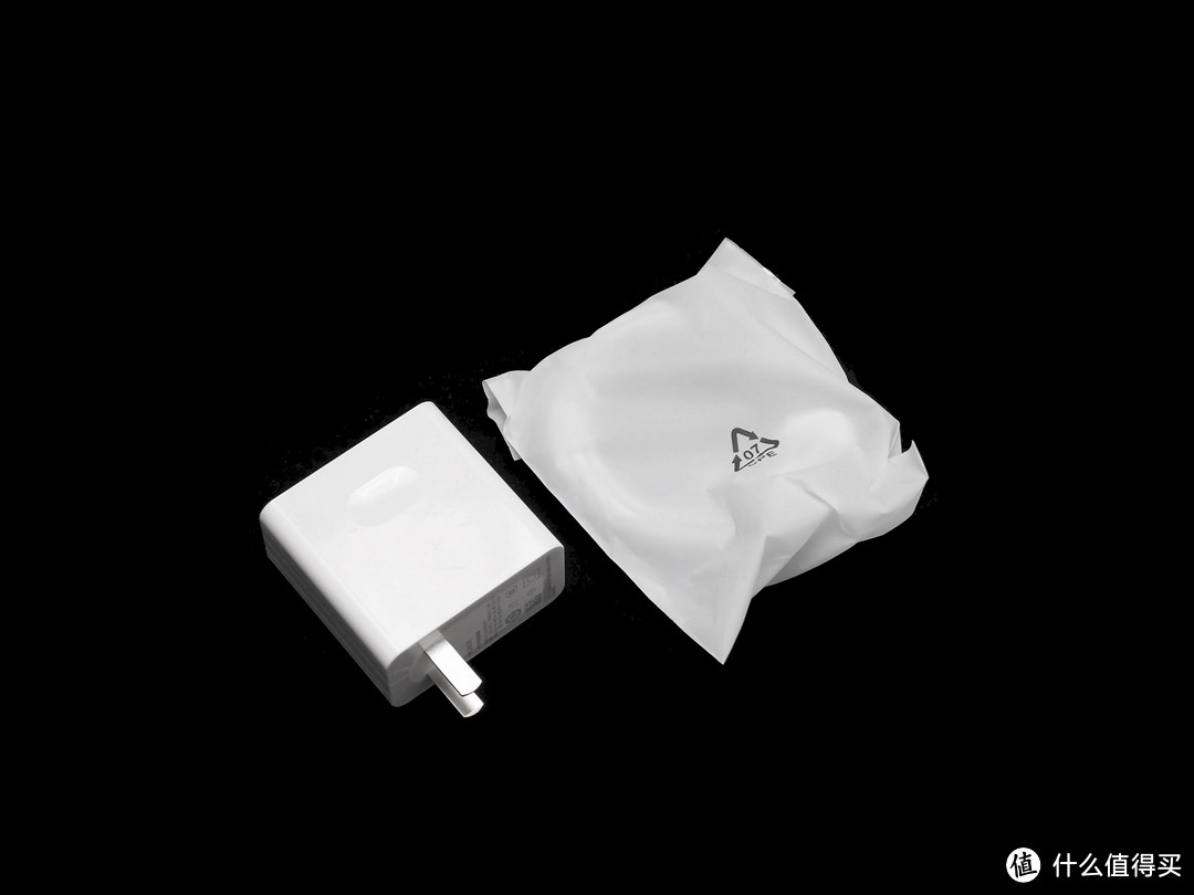 朴实无华,大巧不工——荣耀MagicBook X 14 Pro 2023评测,正经办公本,主流水桶机!