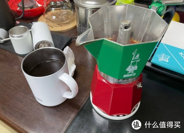 煮咖啡不能少摩卡咖啡壶，比乐蒂带来醇正好滋味