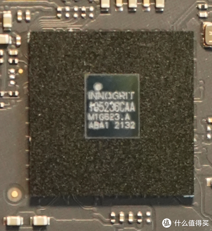 PCIe4.0的盘放到3.0上会损失多少性能?——简测宏碁GM7000 2TB