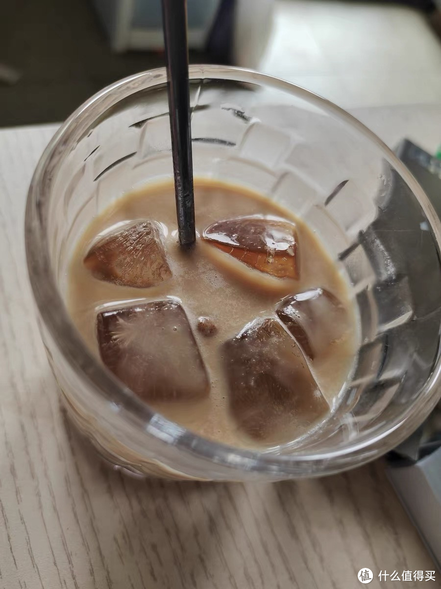 椰浆粉与咖啡粉的完美碰撞，生椰咖啡诞生啦