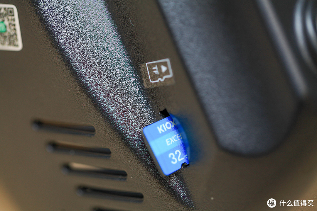 定制的才最合身，360行车记录仪Z500宝马款上车。