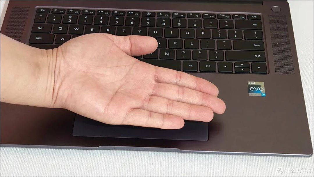 i9 Evo认证 超强移动生产力平台!华为MateBook 16s 2023评测