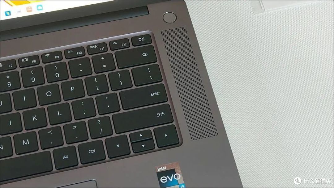 i9 Evo认证 超强移动生产力平台!华为MateBook 16s 2023评测